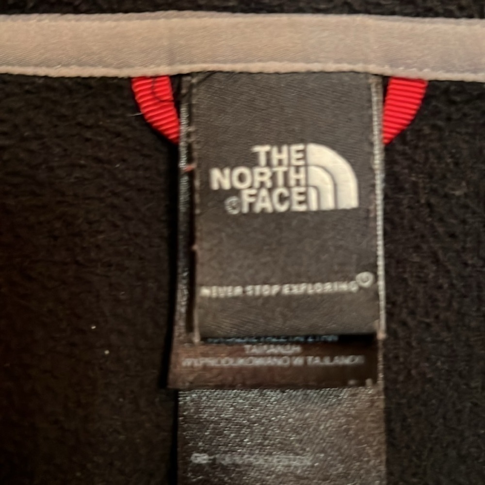 THE NORTH FACE Women’s zip up fleece  S/P hooded jacket. - Picture 9 of 11